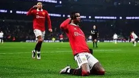 “24天辉煌战果，傲视群雄16分领跑！东部榜首激战副班长奇才，悬念迭起！💪🏆”